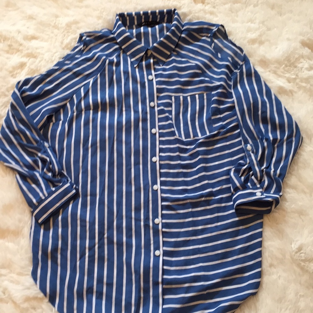 Zac & Rachel cold shoulder top size x Large